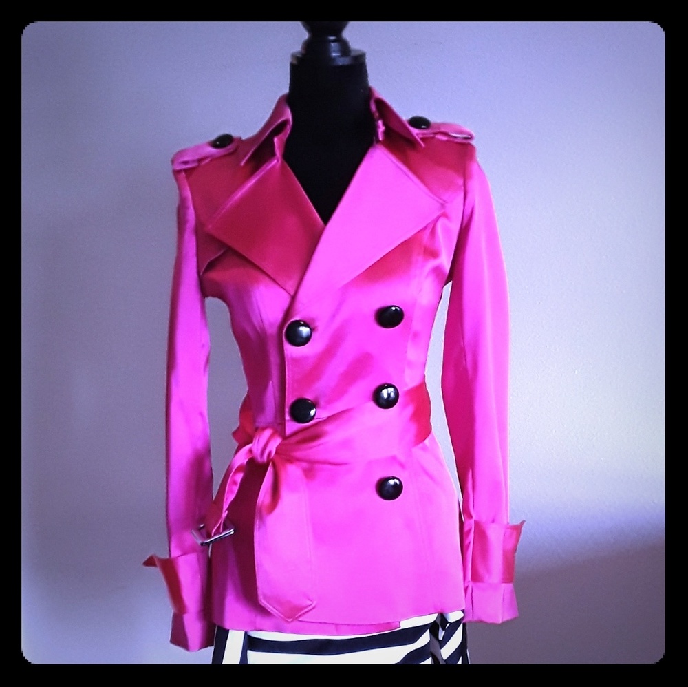 Short fitted trench
